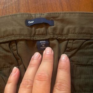 Gap olive pants zipper pockets straight leg